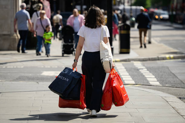 Shopper carrying bags